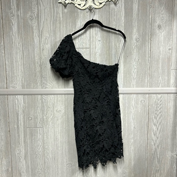 Floret Studios Lace One Shoulder NWT Size Small - Picture 2 of 6